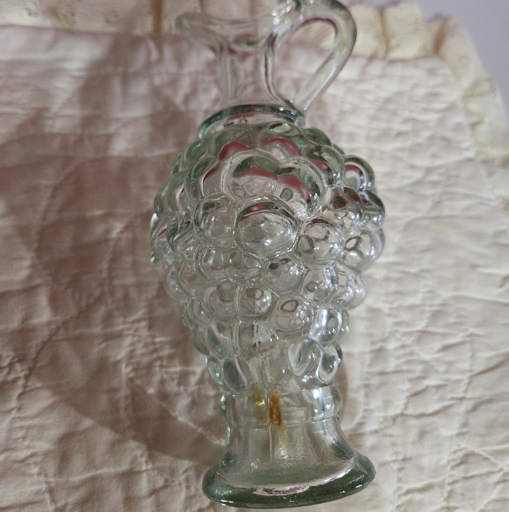 Vintage Grape Cluster Cruet Decanter - Picture 10 of 10